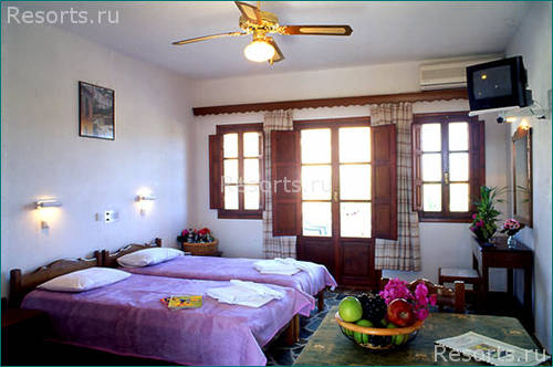 Samaragdi Hotel 2